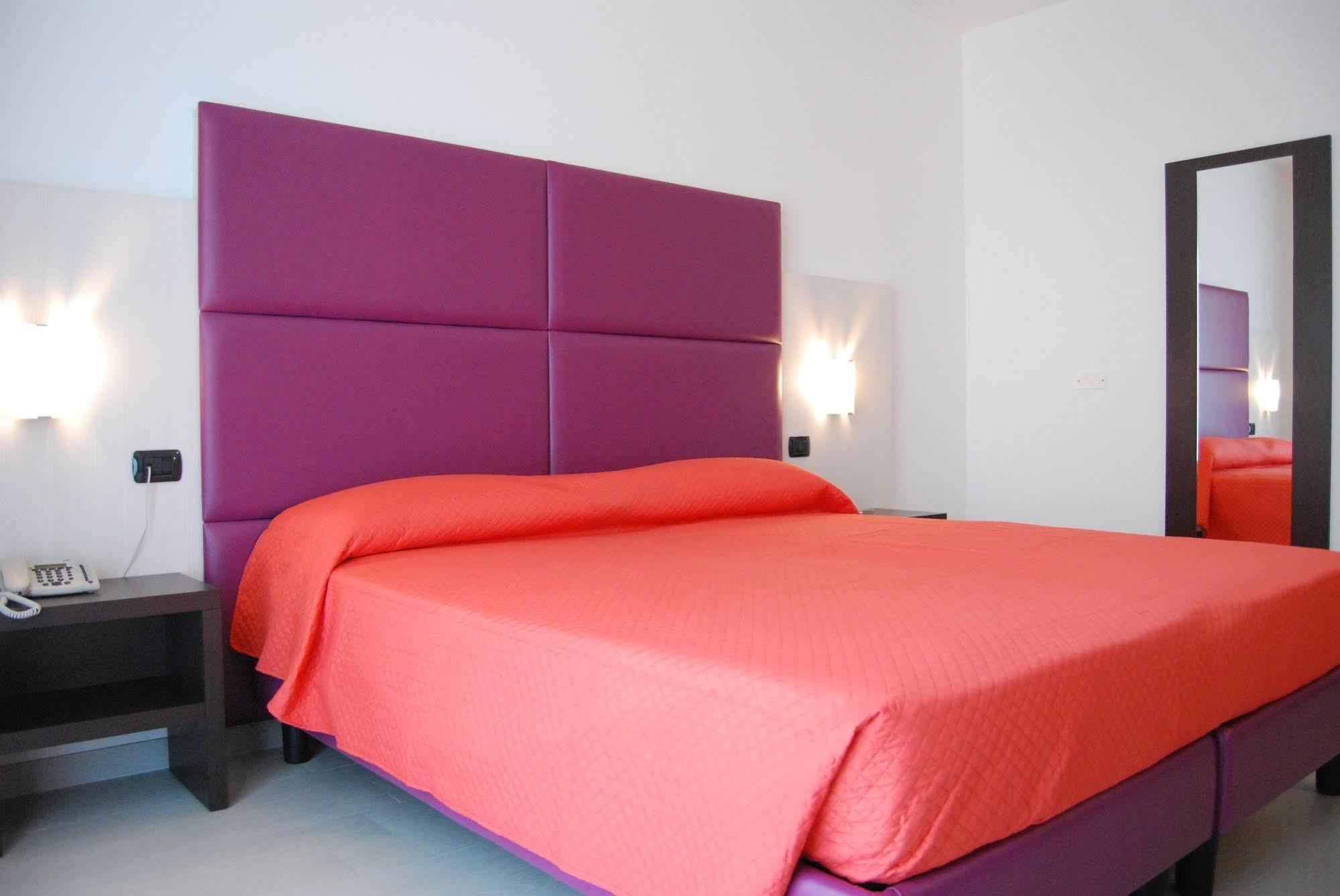 Maestrale Resort Hotel - Grosseto Eksteriør billede