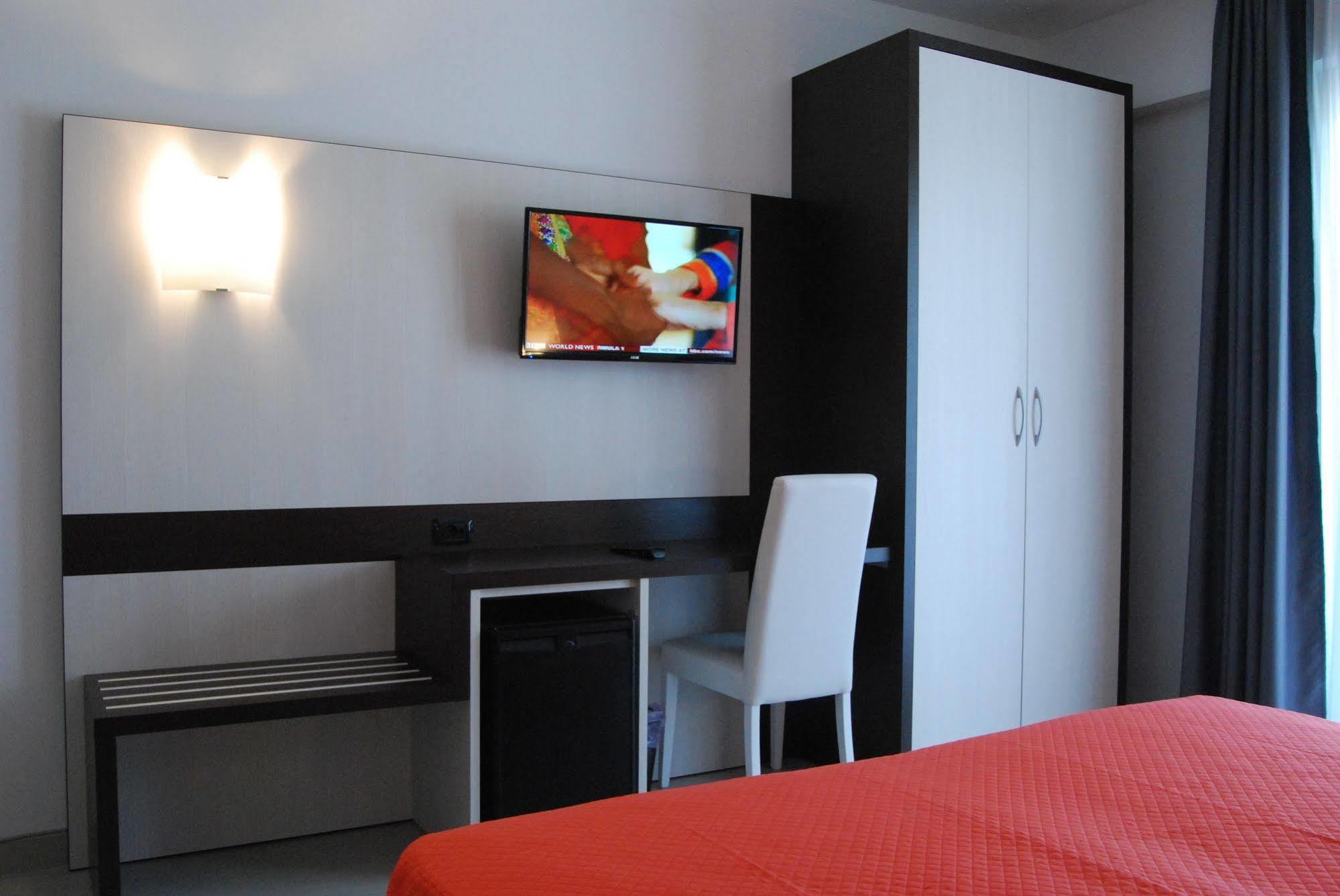 Maestrale Resort Hotel - Grosseto Eksteriør billede